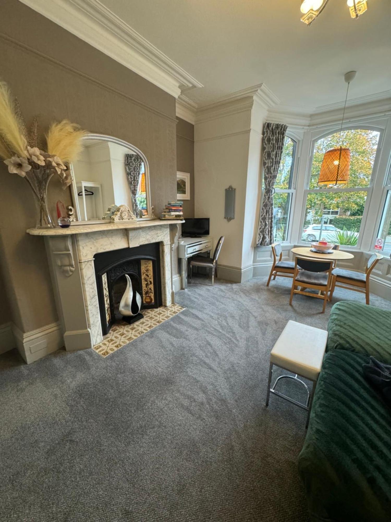 2 Bed Ground Floor Apartment, Sleeps 4 With Free Parking Harrogate Zewnętrze zdjęcie